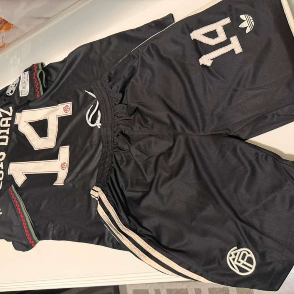 Luis Díaz F.C. Bayern Jersey and Shorts Size L
